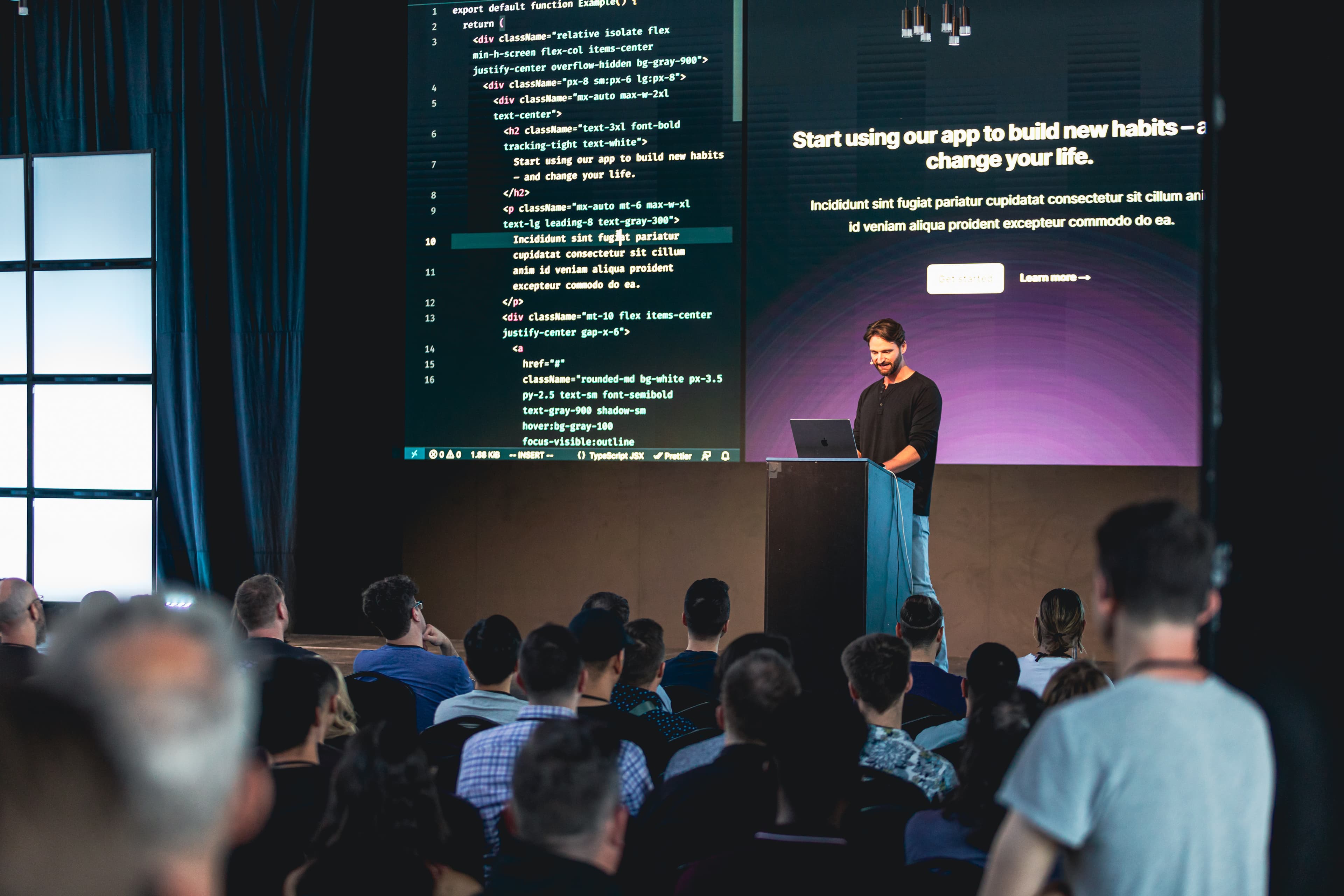 Sam Selikoff 在舞台上现场编码演示标题平衡